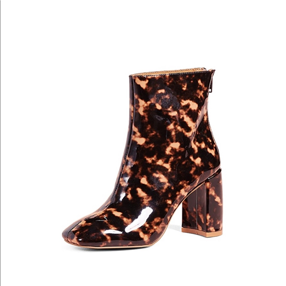 JAGGAR
Gloss Booties - Picture 7 of 14